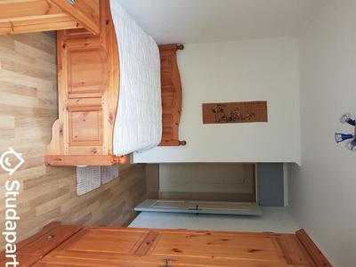 Chambre - 12 m² - 1 pièce