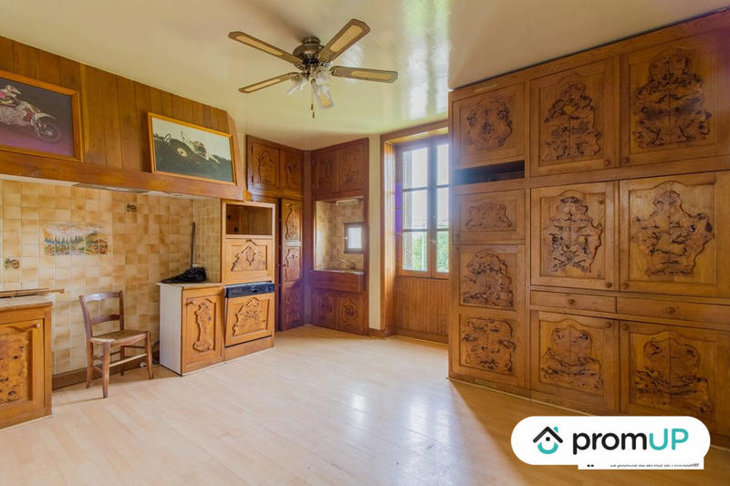 Maison - 240 m² - 8 pièces