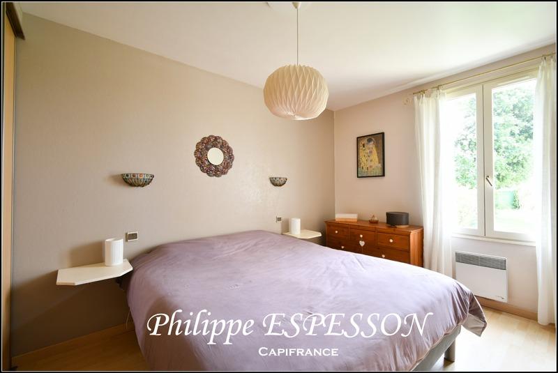 Propriété - 205 m² - 8 pièces