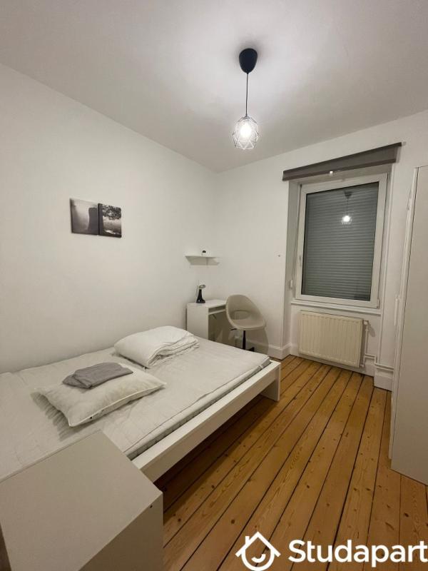 Chambre - 15 m² - 1 pièce