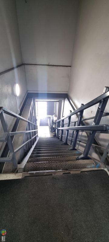 Entrepôt - 1 500 m² - 1 pièce