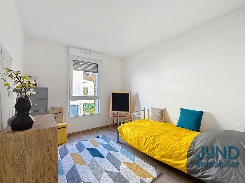 Appartement - 80 m² - 4 pièces