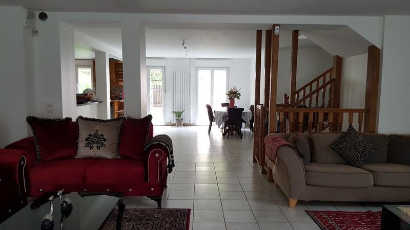 Maison - 195 m² - 7 pièces