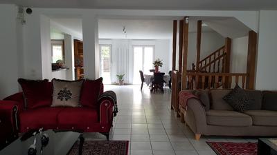 Maison - 195 m² - 7 pièces