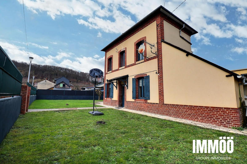 Maison - 95 m² - 4 pièces