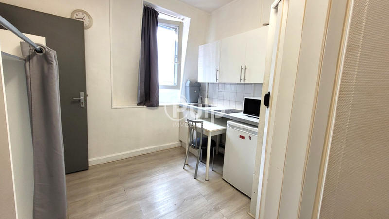 Immeuble - 106 m² - 8 pièces