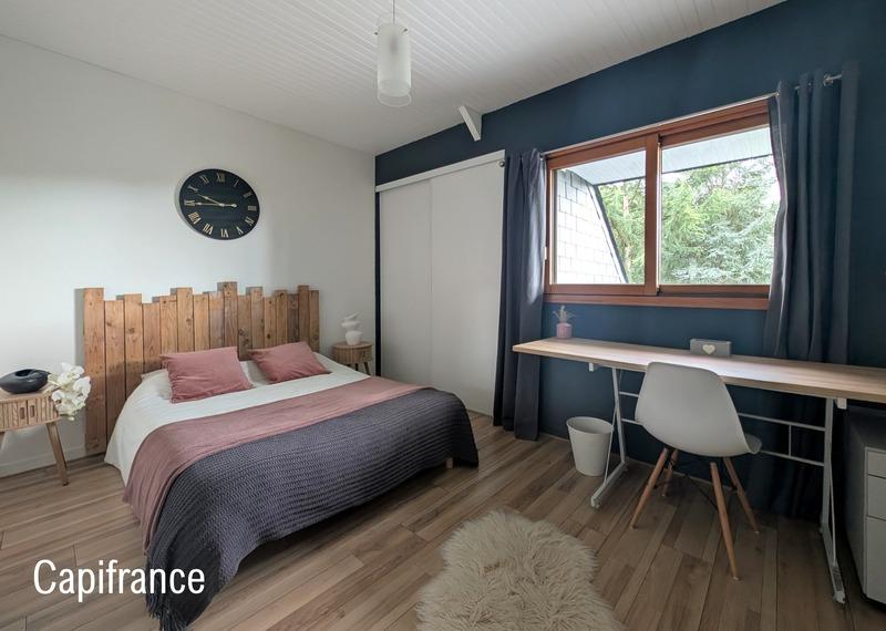 Maison - 230 m² - 8 pièces