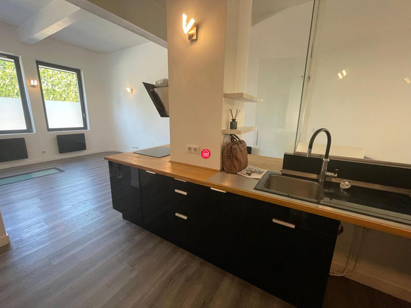 Loft - 78 m² - 3 pièces