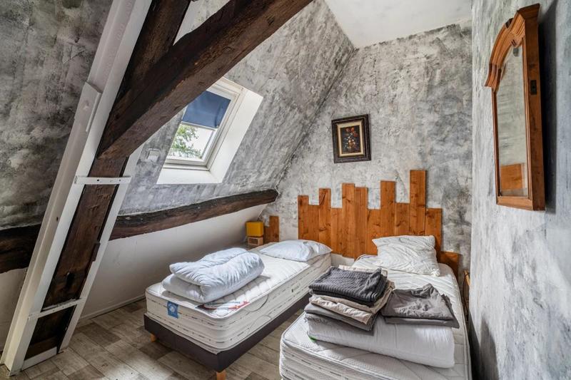 Demeure - 476 m² - 14 pièces