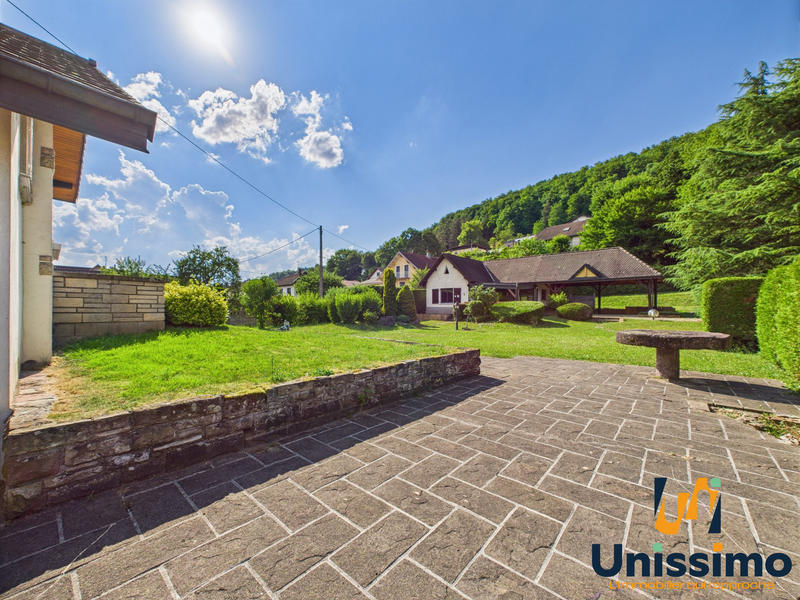 Maison - 295 m² - 11 pièces