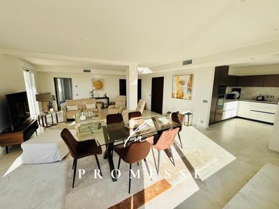 Appartement - 140 m² - 5 pièces