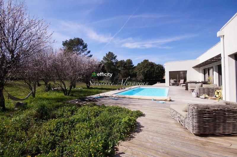 Maison - 155 m² - 6 pièces