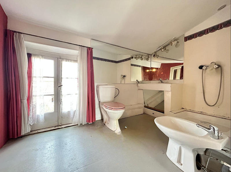 Maison - 165 m² - 6 pièces