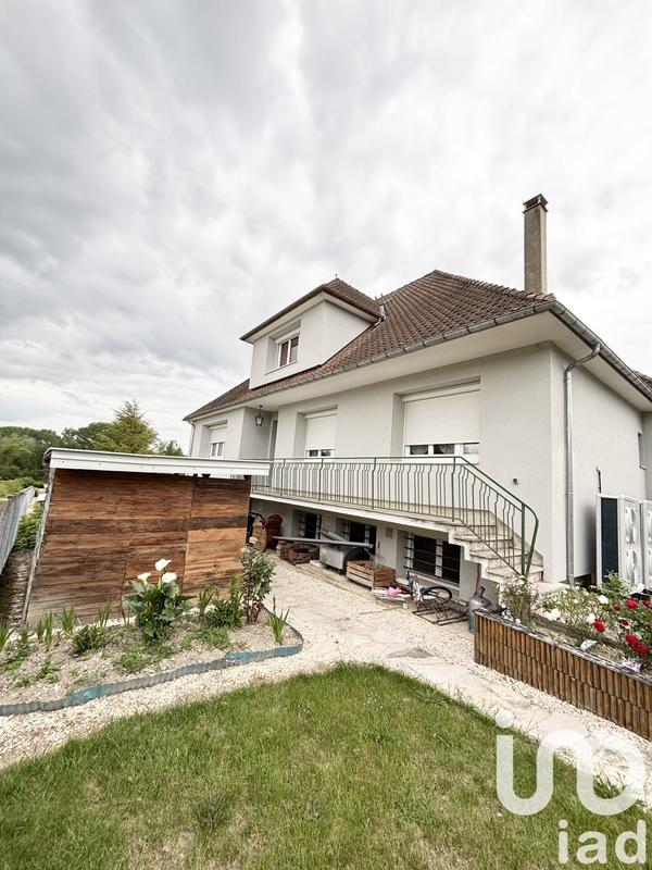 Maison - 279 m² - 11 pièces