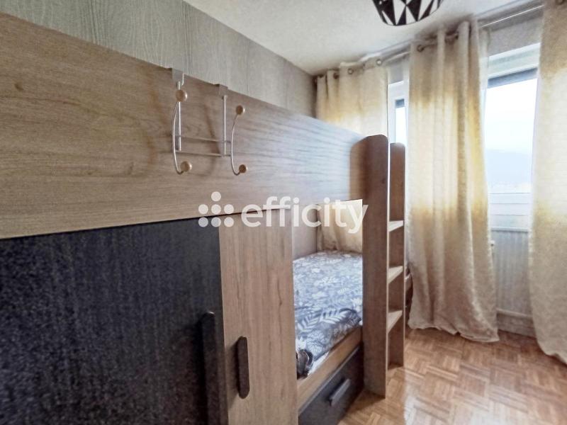 Appartement - 92 m² - 4 pièces