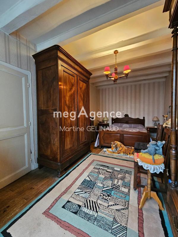 Maison traditionnelle - 88 m² - 4 pièces