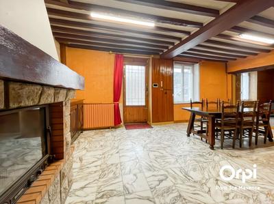 Maison - 124 m² - 6 pièces