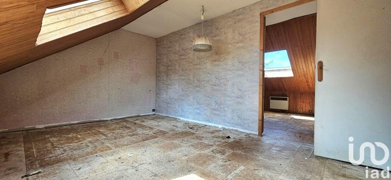 Maison - 243 m² - 9 pièces