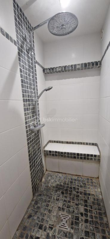 Appartement - 90 m² - 5 pièces