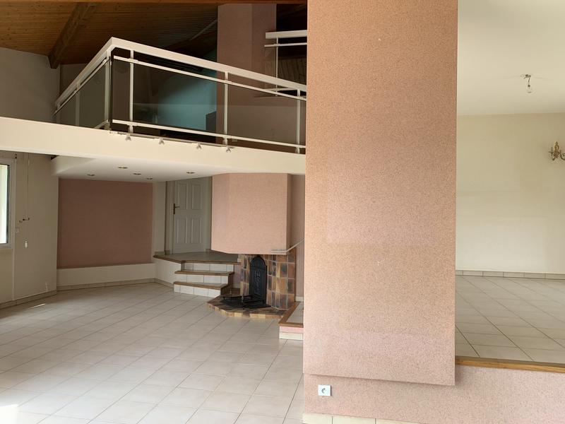 Villa - 220 m² - 6 pièces