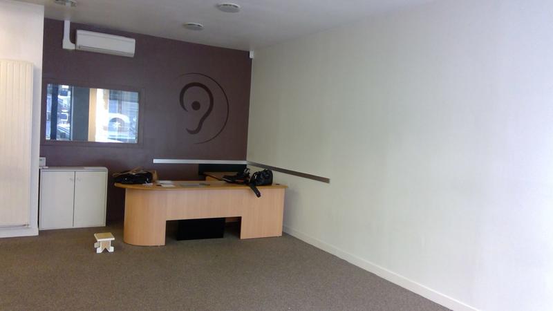 Local commercial - 84 m² - 3 pièces