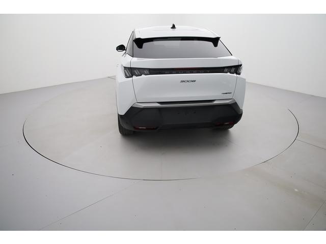 Peugeot 3008 Nouveau Allure Hybrid 136 e-Dcs6