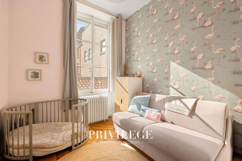 Appartement - 150 m² - 6 pièces