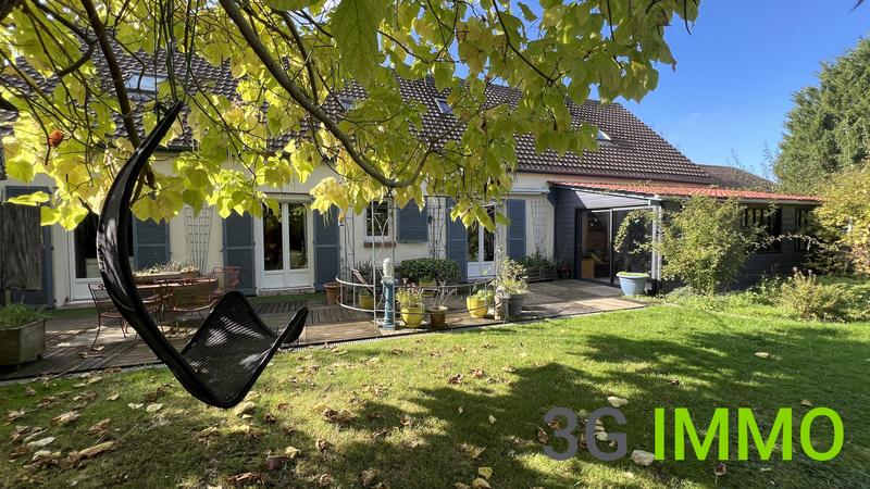 Maison traditionnelle - 170 m² - 7 pièces