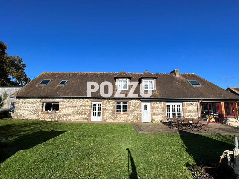 Maison - 202 m² - 6 pièces