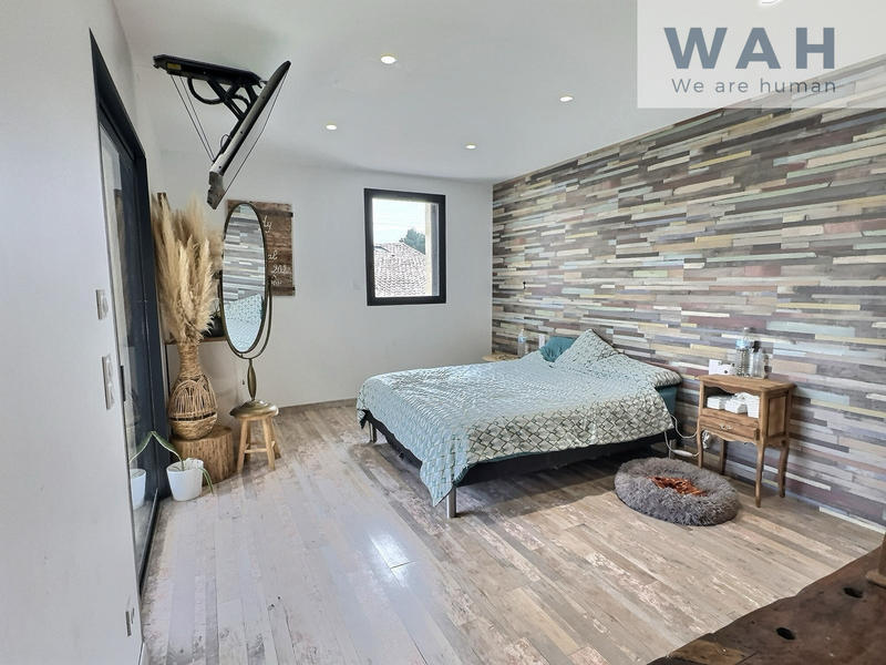 Propriété - 407 m² - 12 pièces