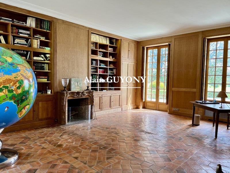 Maison contemporaine - 466 m² - 12 pièces