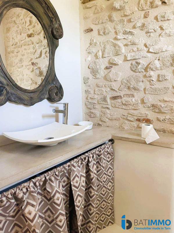 Maison - 308 m² - 8 pièces