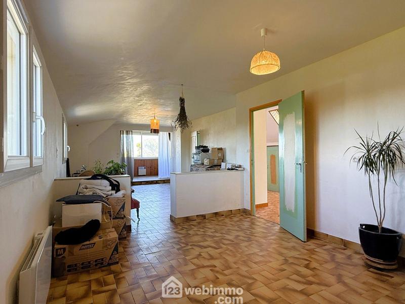 Maison - 207 m² - 6 pièces