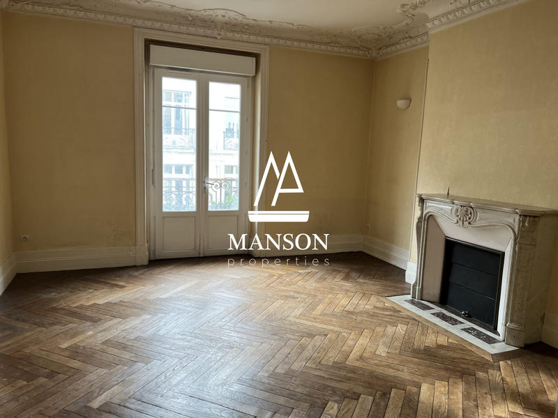 Appartement - 110 m² - 4 pièces