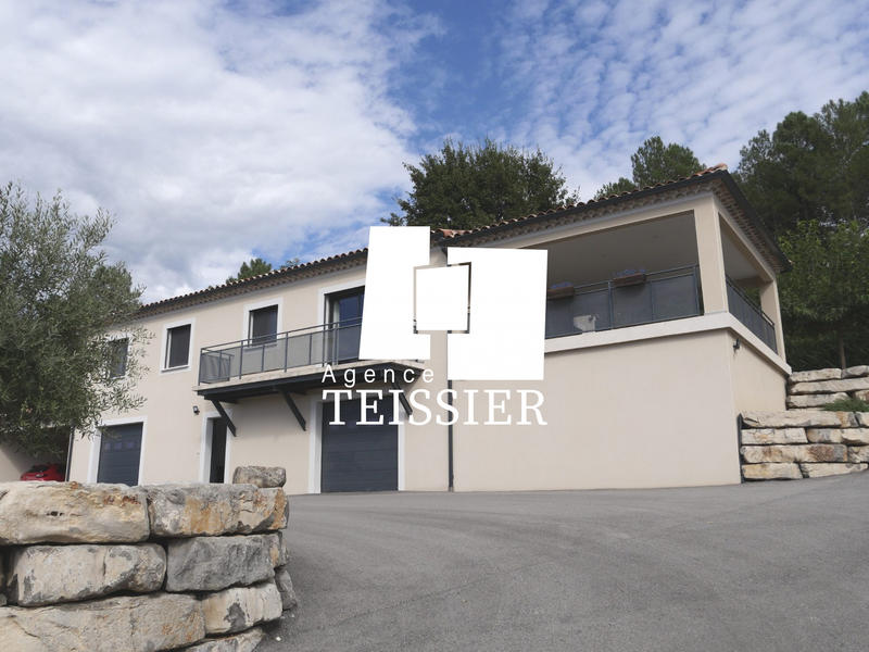 Maison - 115 m² - 4 pièces