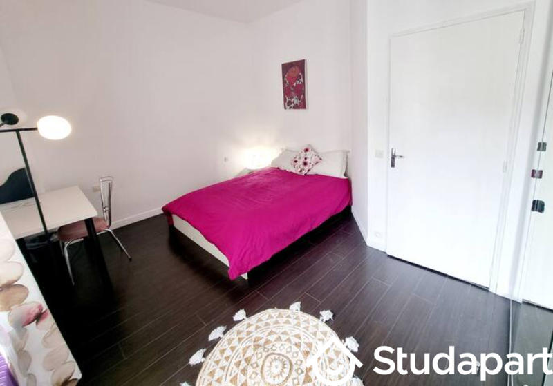 Chambre - 11 m² - 1 pièce