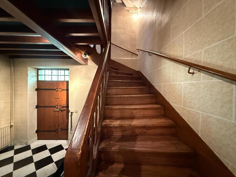 Maison - 290 m² - 6 pièces