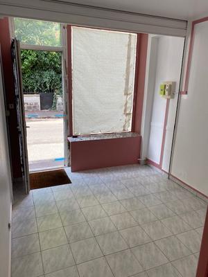 Local commercial - 20 m² - 2 pièces
