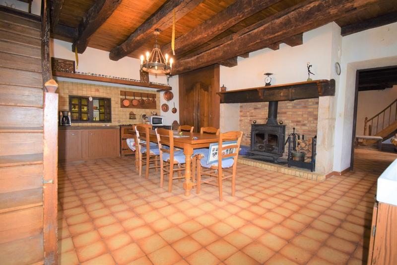 Maison - 200 m² - 6 pièces