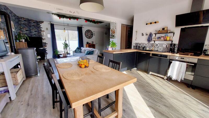 Maison - 106 m² - 5 pièces