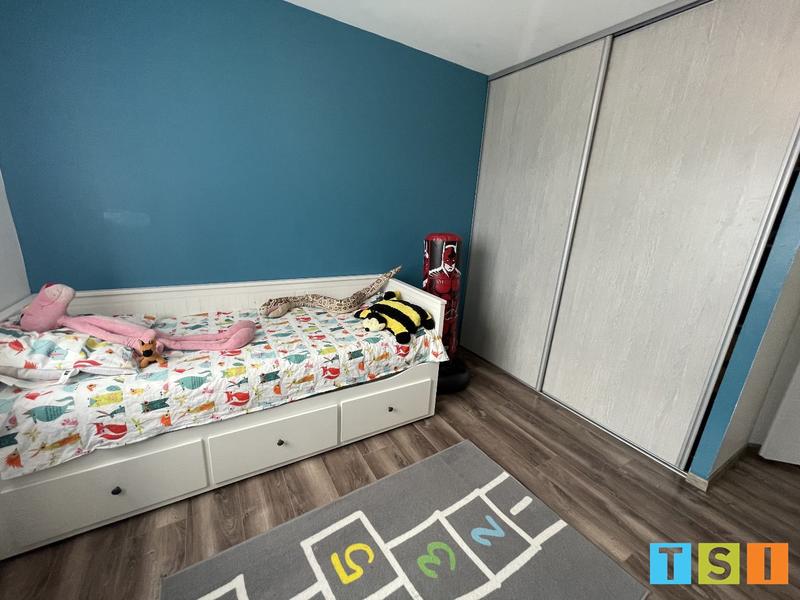 Maison - 223 m² - 8 pièces