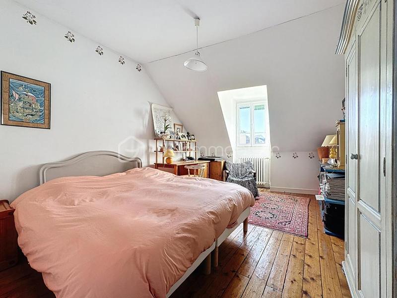 Maison de ville - 214 m² - 9 pièces