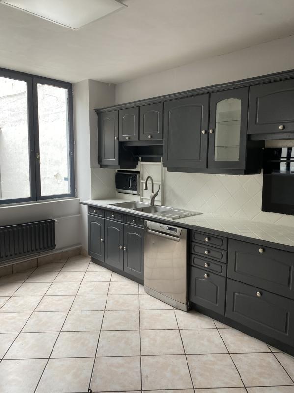 Appartement - 219 m² - 8 pièces