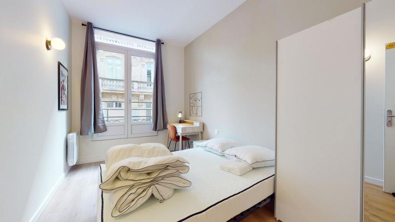 Appartement - 127 m² - 7 pièces