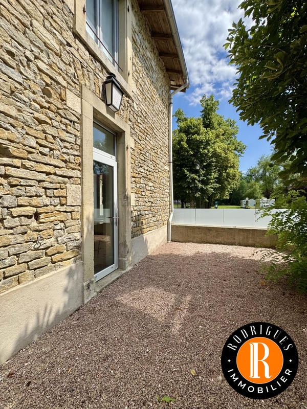 Maison - 372 m² - 12 pièces