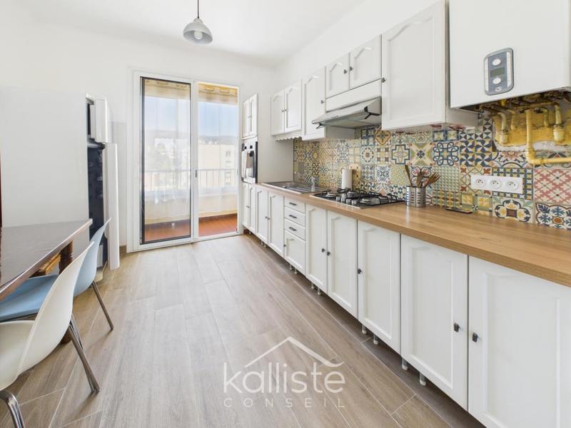 Appartement - 76 m² - 3 pièces