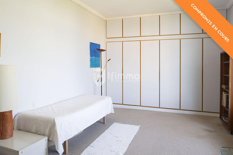 Villa - 265 m² - 7 pièces