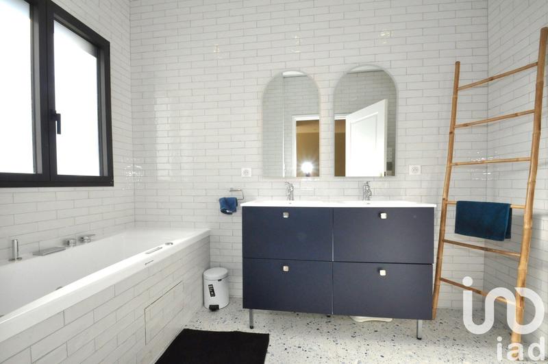 Maison de maîtres - 280 m² - 8 pièces