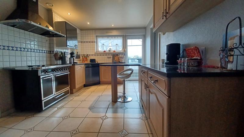 Maison contemporaine - 208 m² - 8 pièces