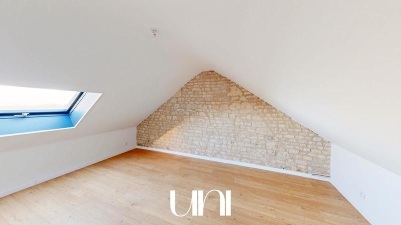 Maison - 195 m² - 9 pièces